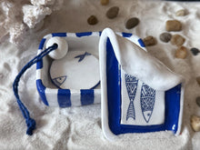 Load image into Gallery viewer, Sardin trinket / jewellery box /home decoration