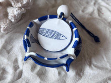 Load image into Gallery viewer, Medium Ring dish / Trinket tray / Jewellery tray